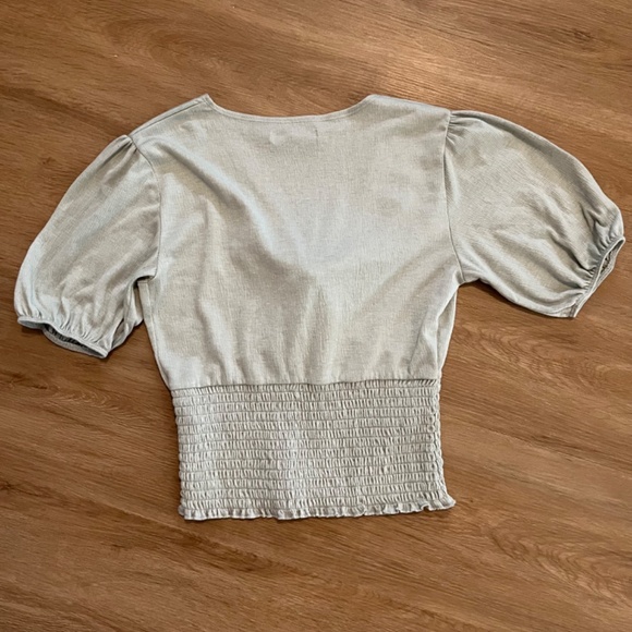 Abercrombie & Fitch Smocked Waist Blouse with Tie Front/Sage/Size Medi… - Picture 6 of 9